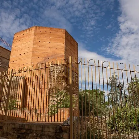 Torre Ochavada By Kubik Caces